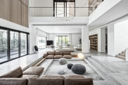 Sleek and Contemporary Penthouse Design in the USA thumbnail 1