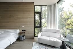 Sleek and Contemporary Penthouse Design in the USA thumbnail 3