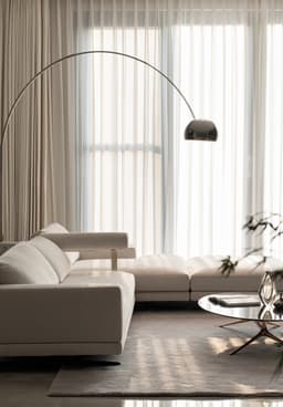 Spacious 988 sqm Modern Home in Dubai thumbnail 11